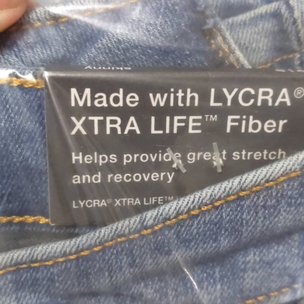 Mossimo jeans bundle - Picture 3 of 13